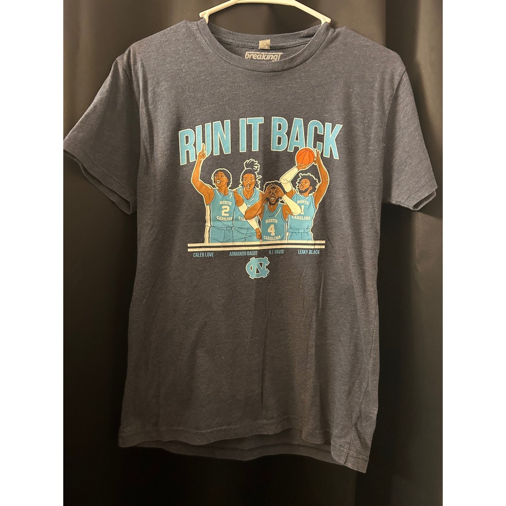 BreakingT UNC North Carolina Run It Back Basketball T-Shirt Navy Blue Small - Picture 2 of 4